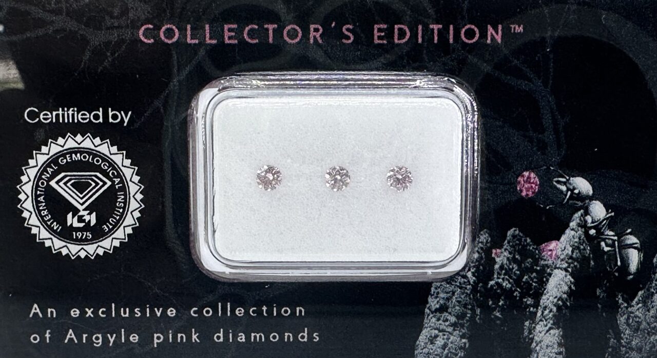 3 = 0.19ct Natural Fancy Pink Diamonds