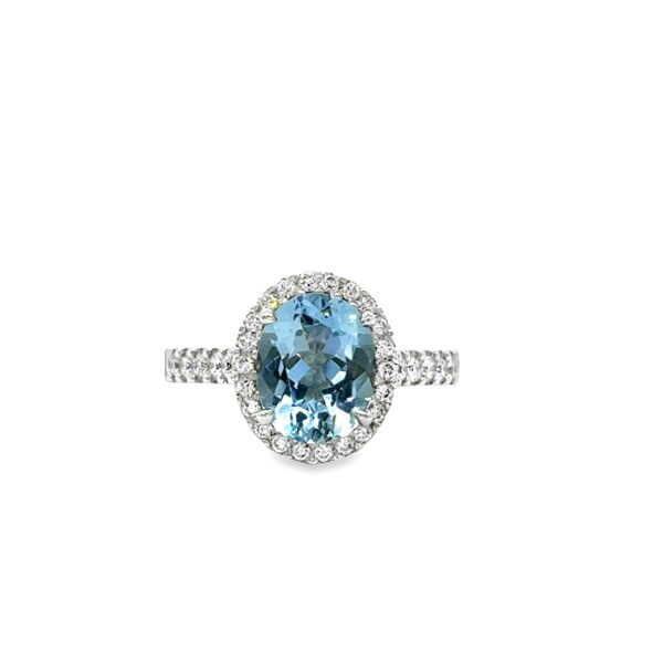 Oval Aquamarine & Diamond Ring